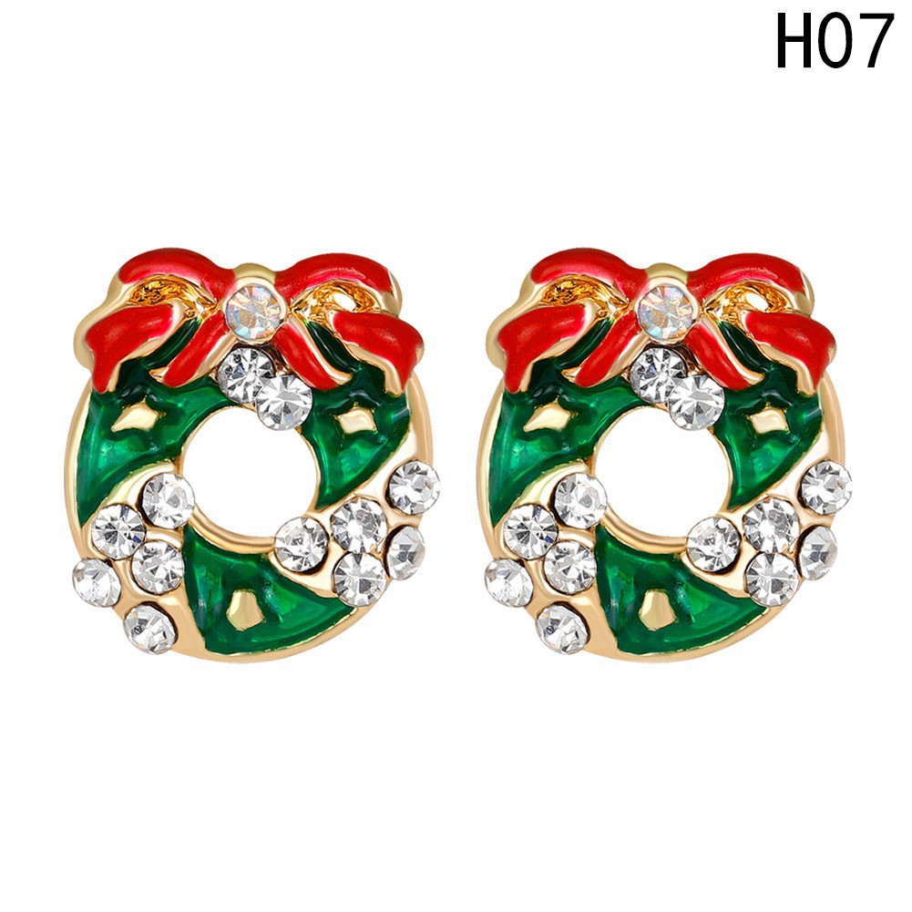 Hoa tai thiết kế phong cách Giáng sinh dễ thương