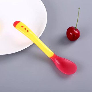 Thìa ăn dặm báo nóng Silicon