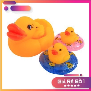 [ĐỒ CHƠI] [HÀNG ĐẸP GIÁ RẺ] Set 4 con vịt đồ chơi kèm phao mini thả bồn tắm cực yêu cho bé - Smartbuy