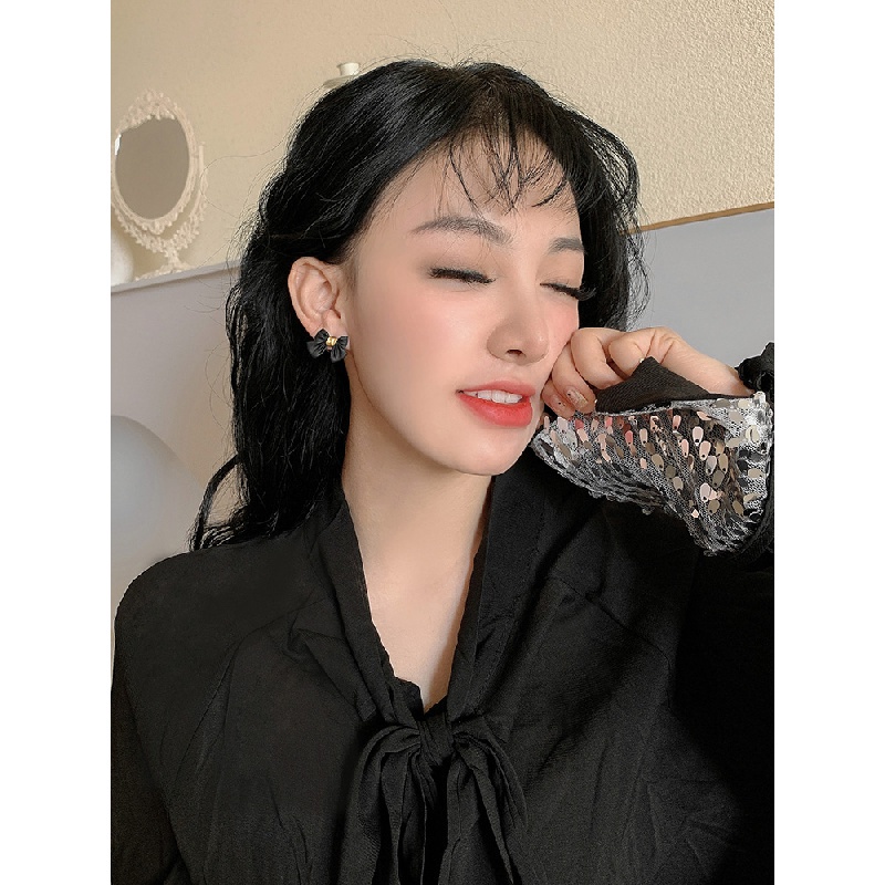 Khuyên tai hình nơ duyên dáng thời trang