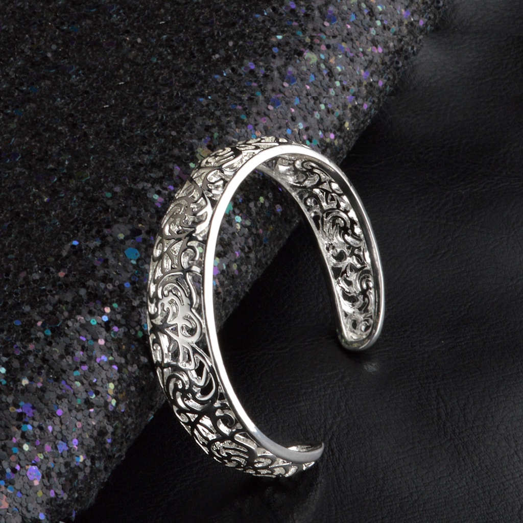 Vòng tay thiết kế đơn giản thời trang cho nữ