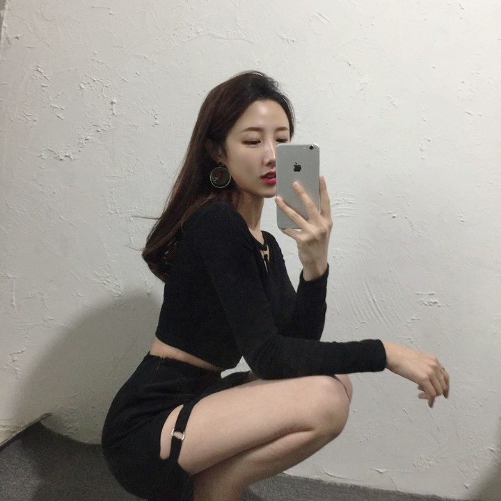 CHÂN VÁY HÀNG THIẾT KẾ CỰC SEXY THỜI TRANG NỮ | BigBuy360 - bigbuy360.vn