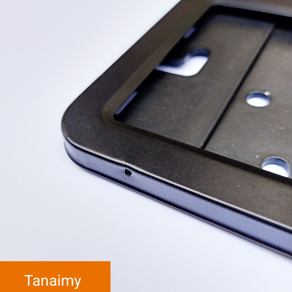 Khung biển số ô tô khung dài loại mới nhất kích thước 52cm*11cm khung đế nhựa viền thép BMM-09