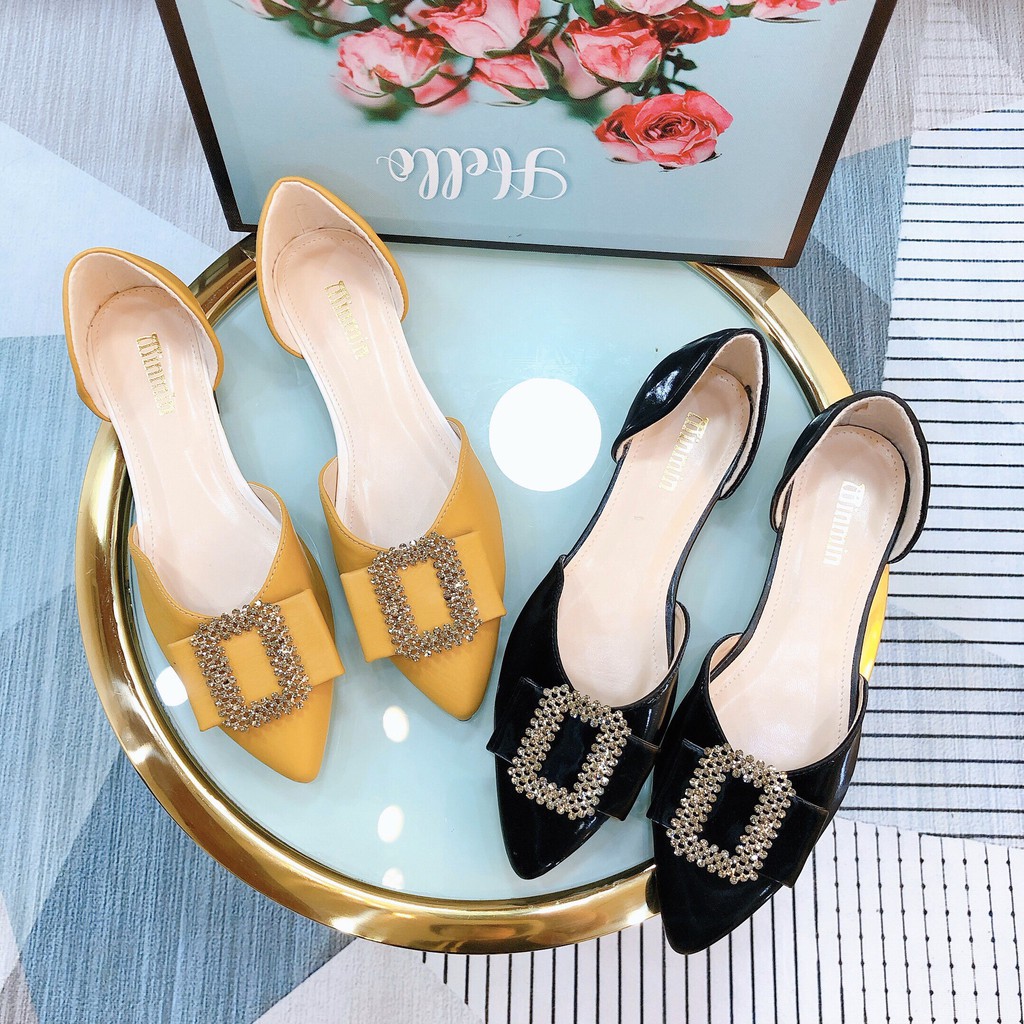 Dày bệt hở eo khoá vuông