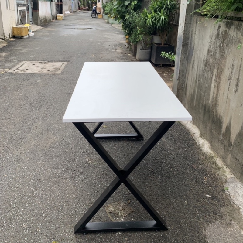 Bàn làm việc văn phòng chân X chân sắt sơn tĩnh điện chống gĩ sắt mặt MDF chống ẩm cao cấp