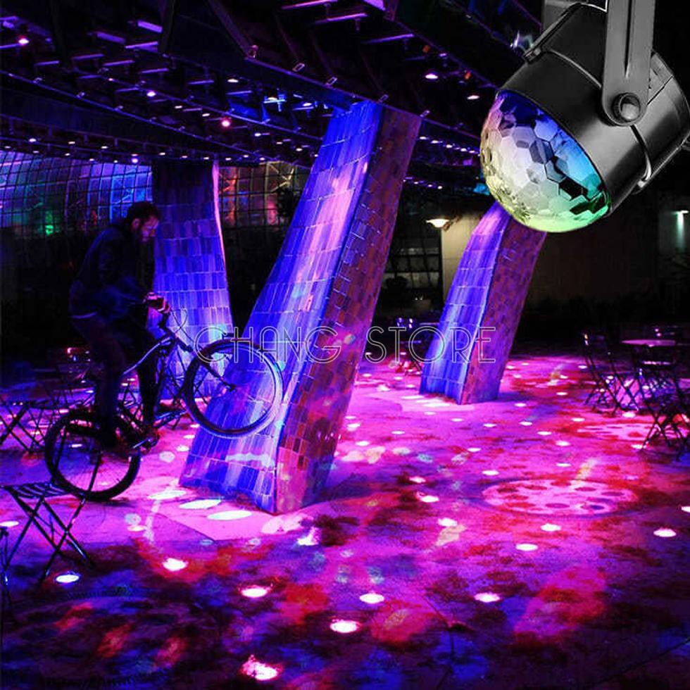 Đèn nháy theo nhạc led cầu mini có điều khiển từ xa, đèn bar chớp nhiều màu đẳng cấp