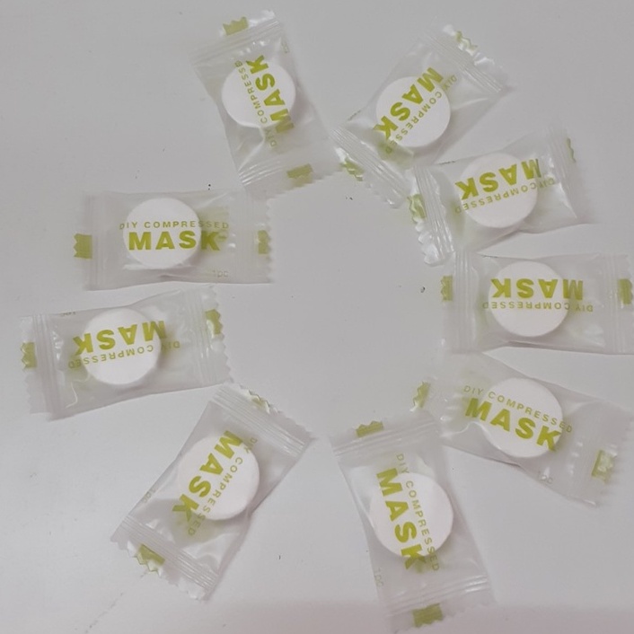 Viên mặt nạ nén dạng kẹo, tiện lợi cho du lich hoặc sử dụng tại nhà.