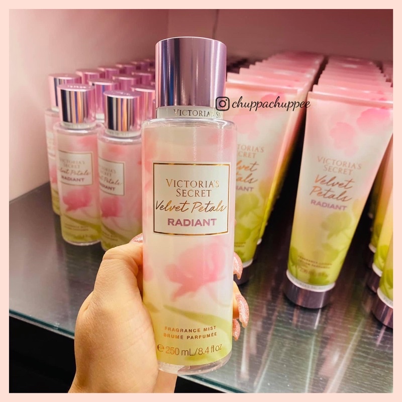 Xịt thơm body mist VS VELVET PETALS RADIANT 250ml