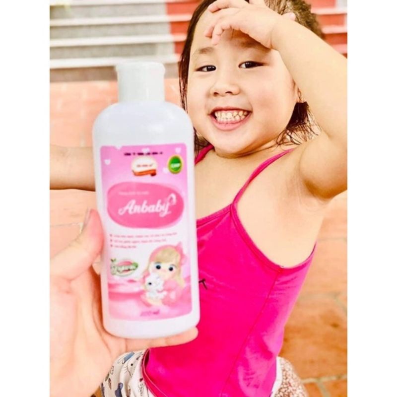 Dung dịch vệ sinh Bé gái Anbaby Cầu Bình An 200ml