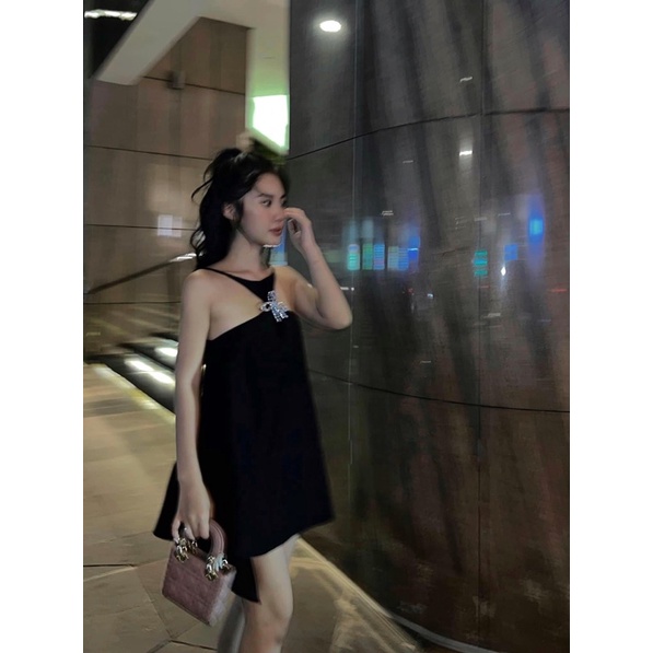 Sẵn trắng Set áo cổ yếm kèm tag nơ + Quần short 🖤 Thelaniclothing