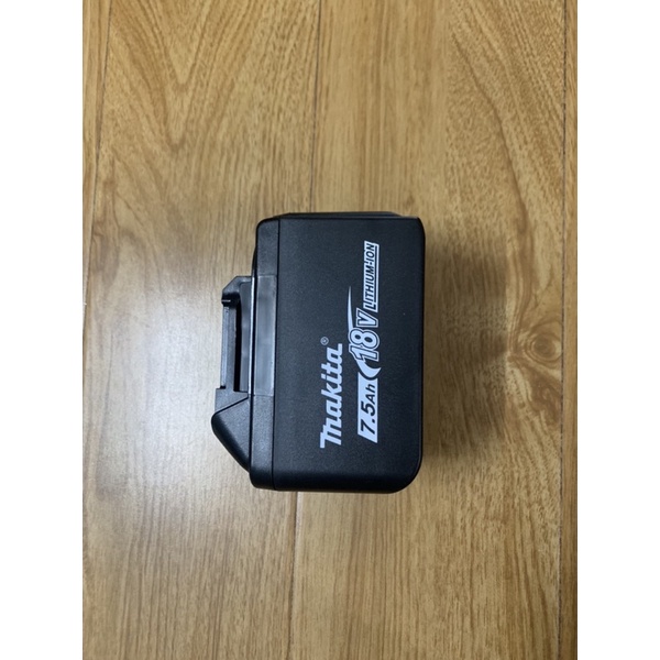Vỏ Pin Makita loại đẹp có tem đít sạc araptor có báo pin