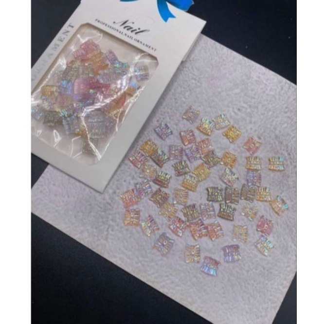 Set charm trang trí móng 30-50 viên chất liệu nhựa