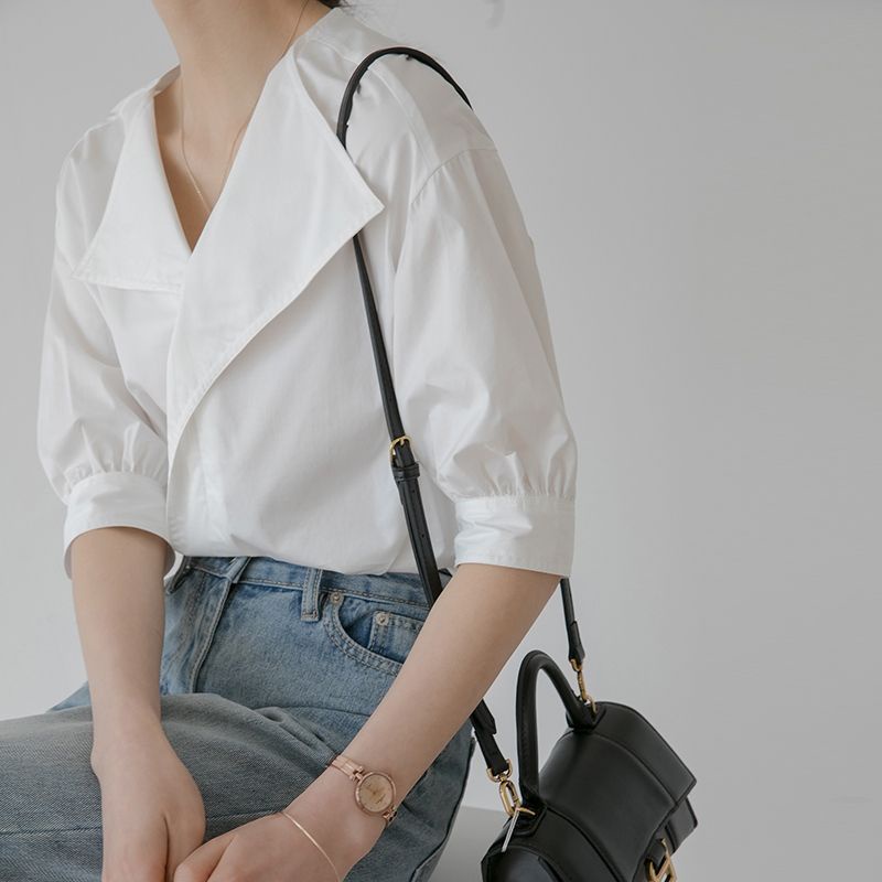 Áo kiểu IELGY màu trắng thiết kế cổ chữ V ngắn tay phong cách retro Pháp dành cho nữ