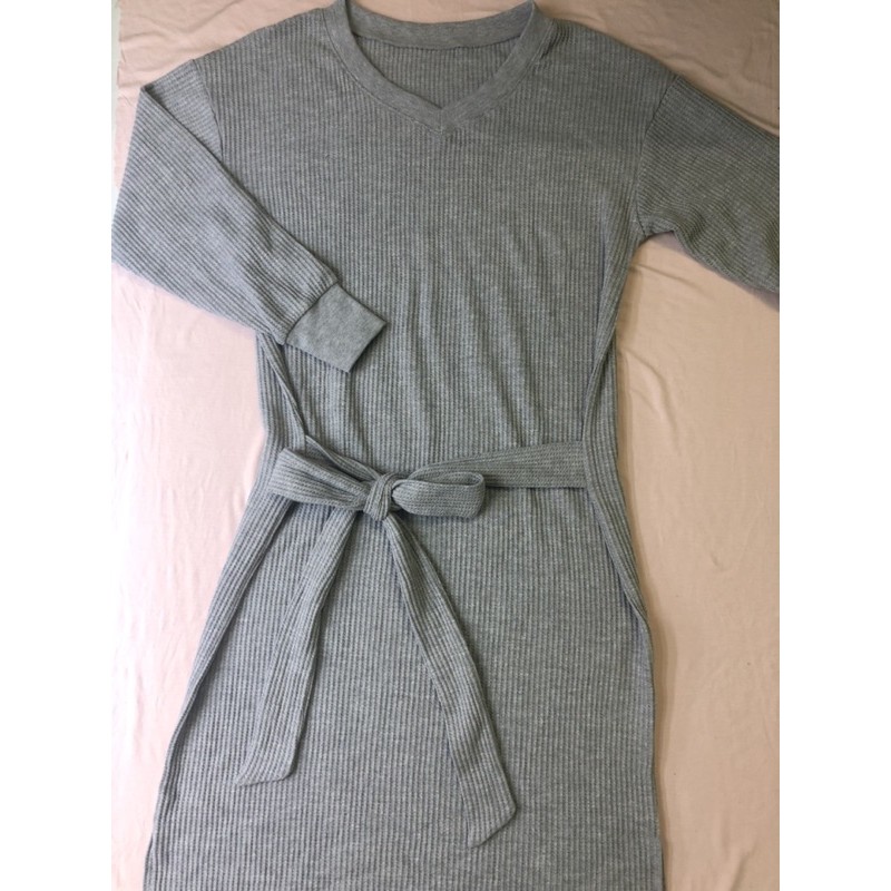 Đầm Suông Urbanity UB Xuất Nhật Thắt Dây Eo Xám Thun Cotton Len Dệt Kim Cổ Tim Tay Dài Có Bo - Size L