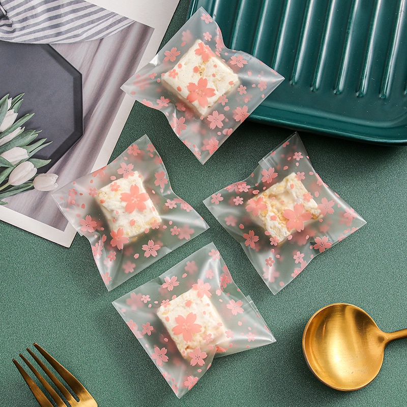 Túi đựng bánh kẹo hoạ tiết hoa anh đào, dán miệng  - VUA BAO BI