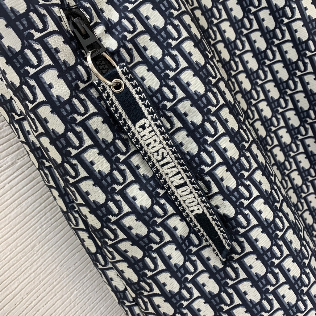 Váy tay ngắn khóa zip có mũ trùm đầu họa tiết oblique thời trang cao cấp Christian Dior CD