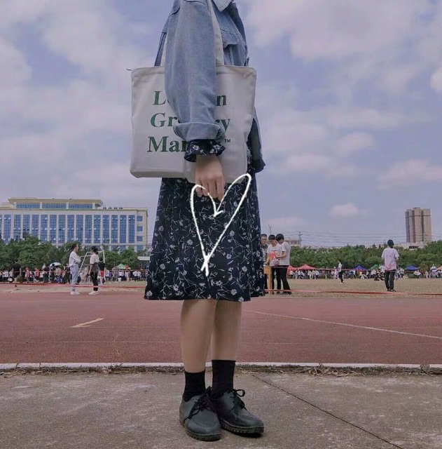 Váy hoa nhí dài tay nhiều mẫu xinh - Đầm hoa dài qua gối vintage