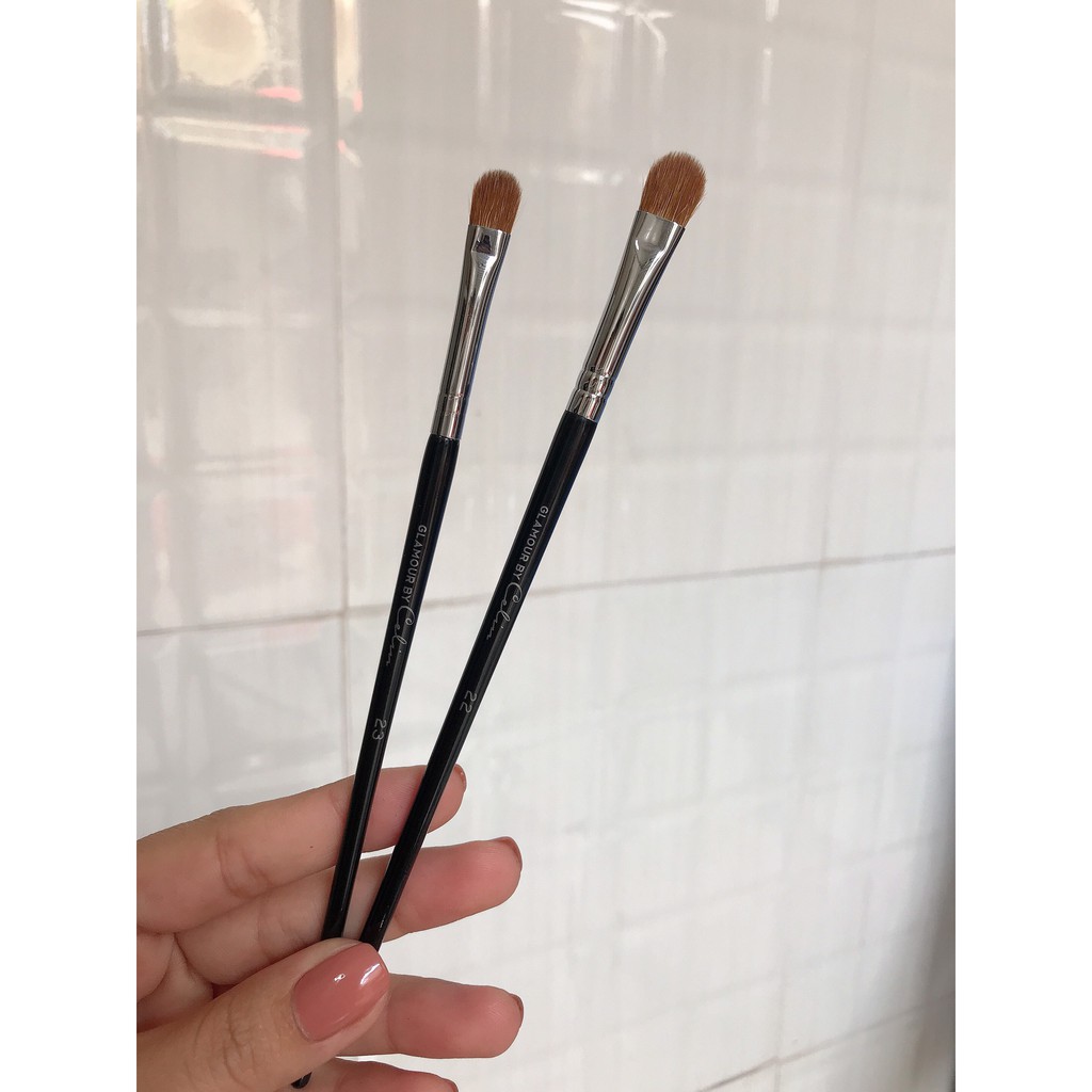 Cọ lẻ Celin (cọ tách từ bộ 28 cây Celin glamour)