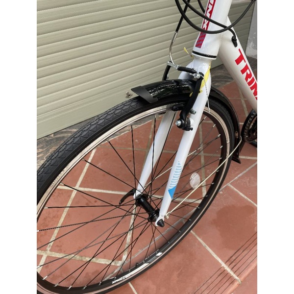 Xe Đạp Thể Thao Trinx Free 1.4 2022 - Khung Nhôm, Groupset Shimano Ef500, Bánh 700c