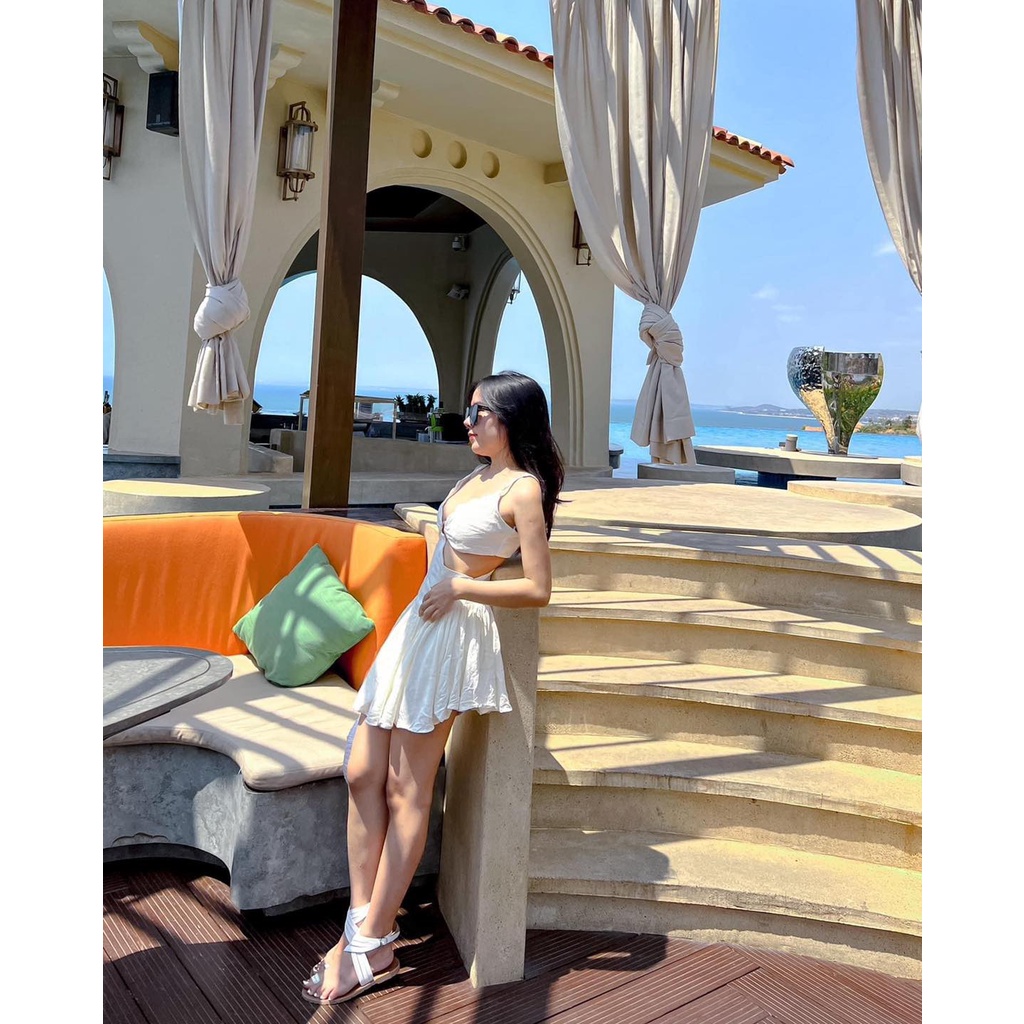 Đầm dây Xòe khoét eo