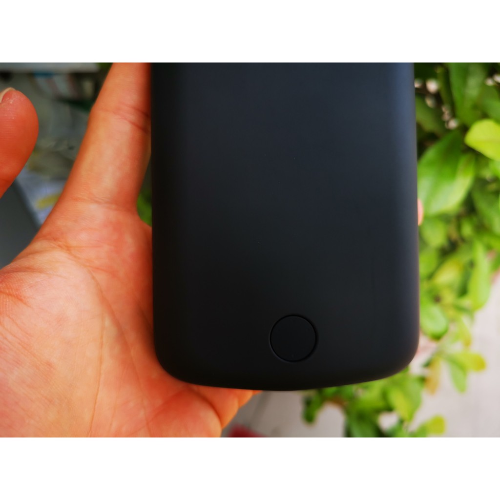 Ốp Lưng Kiêm Sạc Dự Phòng IPhone 11 Pro Max (Màu Đen)