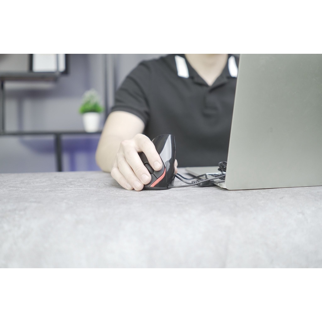 Chuột công thái học G-Mouse rất phù hợp cho các designer. Bảo hành 12 tháng - gomhang.vn