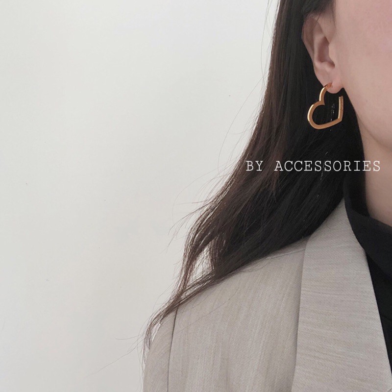 Bông tai titan trái tim kiểu hở không gỉ