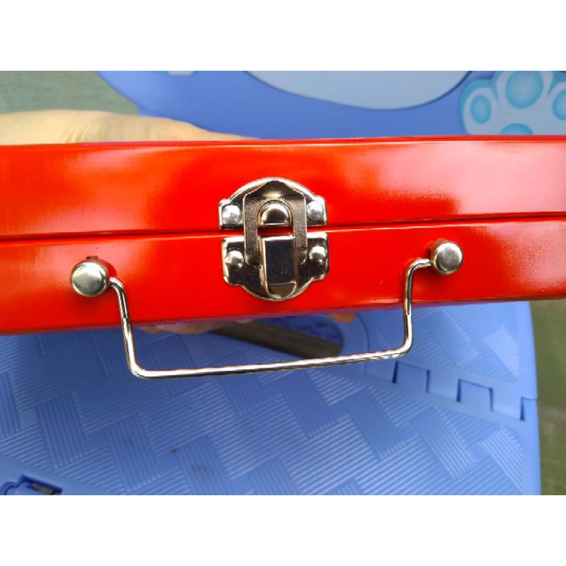 Hộp bút bằng thiếc cho bé Lifebuoy,Dutch Lady