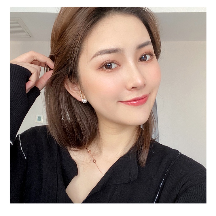 Bông tai nữ nhỏ cá tính chữ thập kiểu Hàn Quốc i84