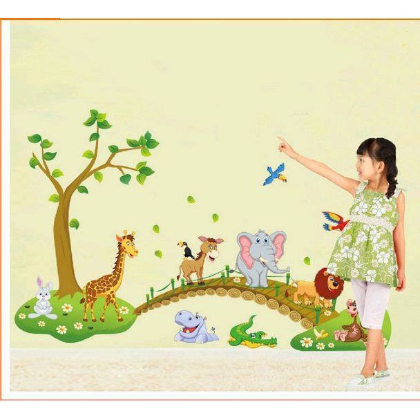 Decal dán tường thú qua cầu