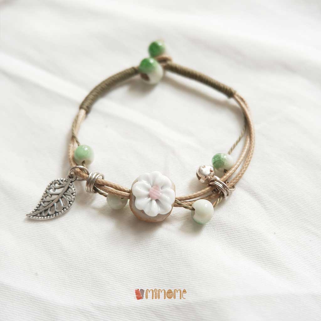 Vòng gốm hoa phối chiếc lá