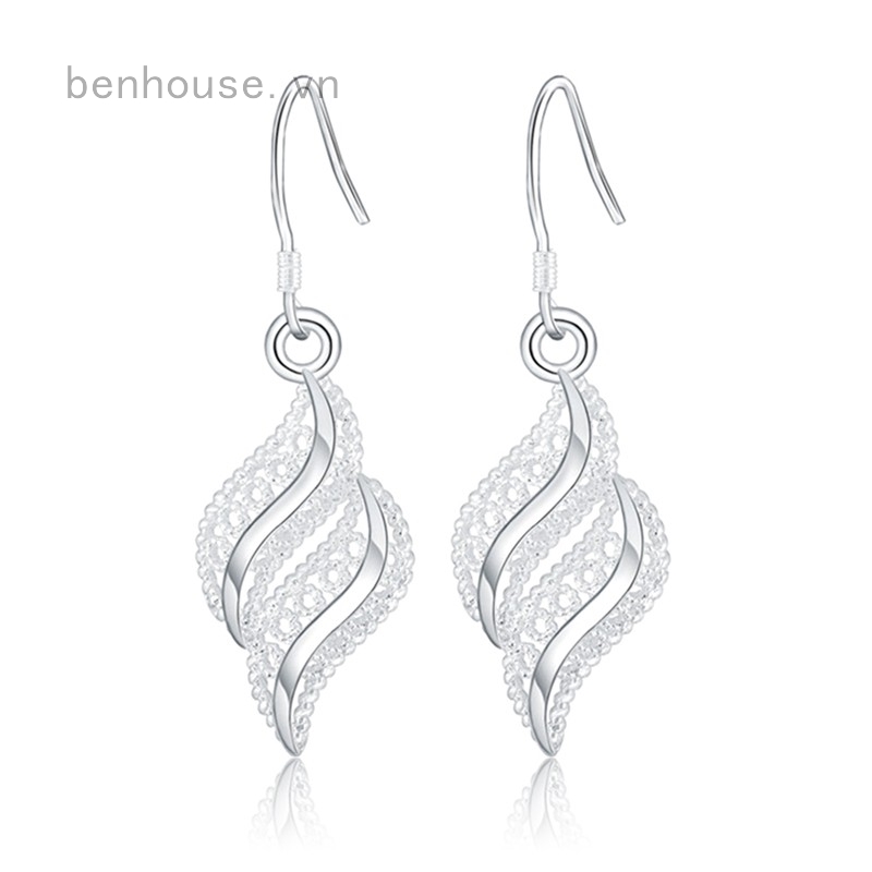 Khuyên tai đính hạt pha lê nhã nhặn