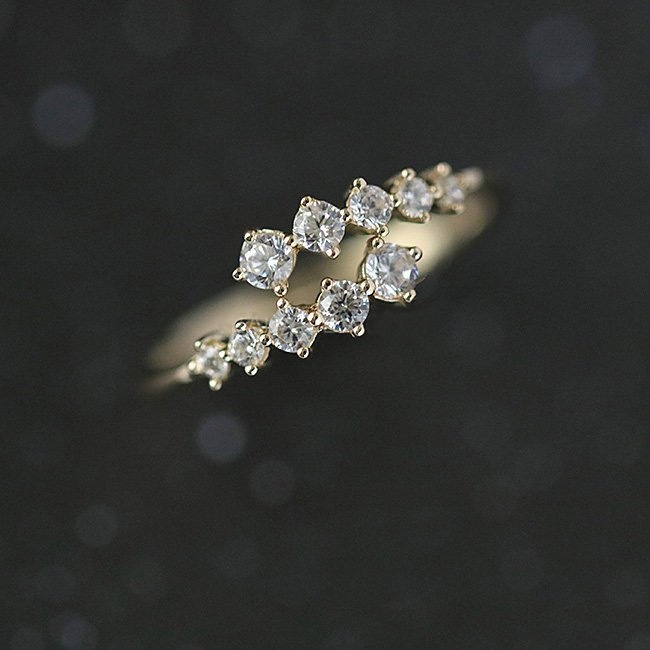 Nhẫn Đính Hôn Thép Titan Mạ Vàng Đính Đá Zircon Đơn Giản Thời Trang Hàn Quốc Cho Nữ