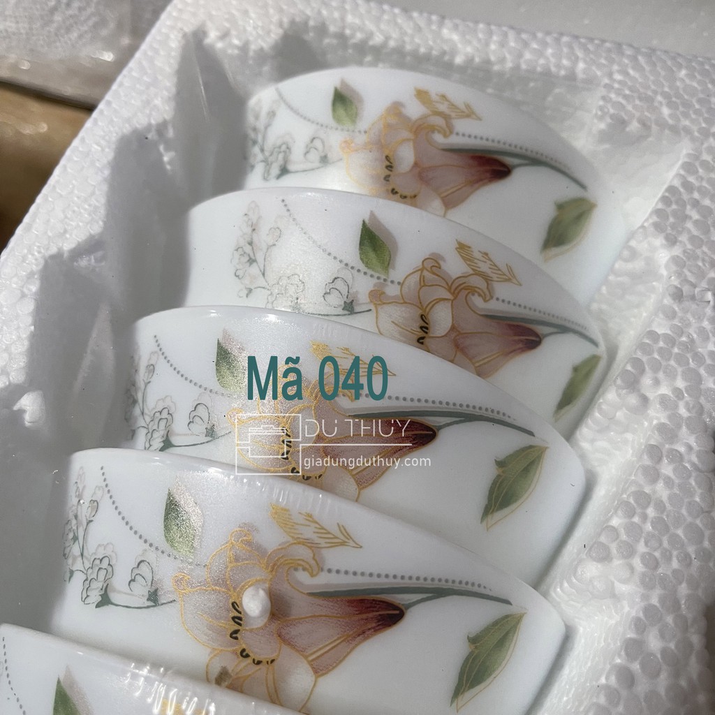 Bộ chén sứ (10 cái), chất liệu sứ tráng men cao cấp, thiết kế họa tiết hoa văn đẹp mắt, có hộp đựng phù hợp làm quà tặng