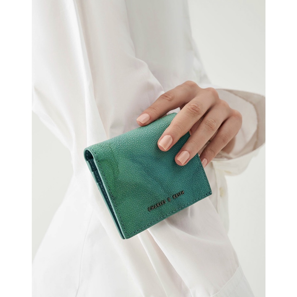 Ví nữ nắp gập cnk. CK6 -10701210 full box size 9cm