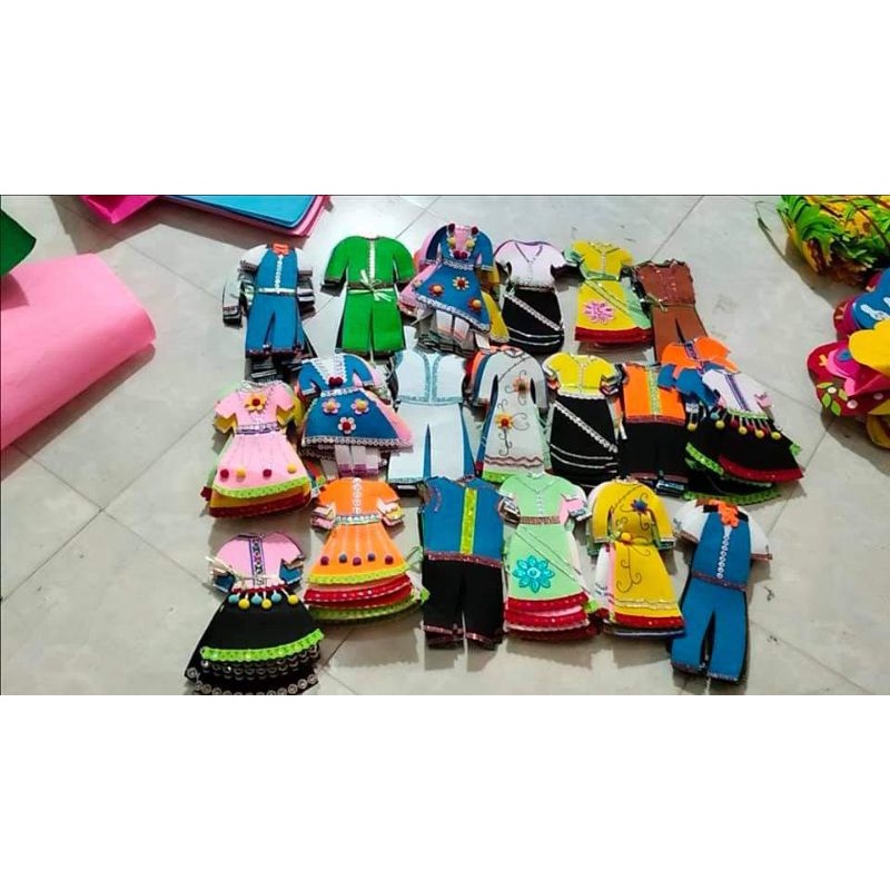 Trang phục dân tộc dài 30cm