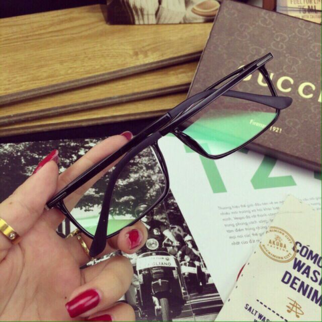 Hàng loại 1. Kính cận siêu dẻo. Gọng cận. | BigBuy360 - bigbuy360.vn