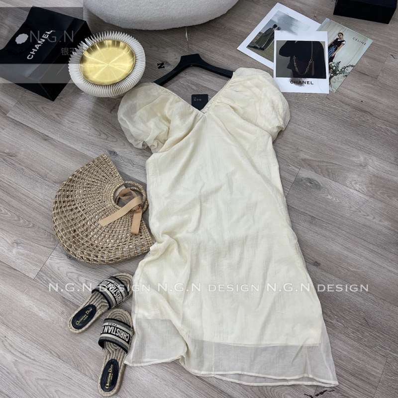 Váy xuông đũi nhăn tay bồng cổ V