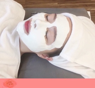Mask deo cám gạo sữa non