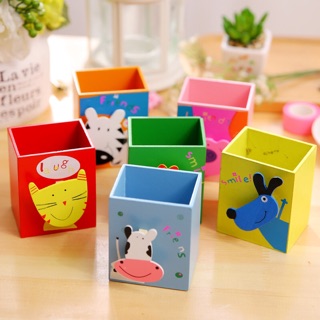 Hộp gỗ cắm bút