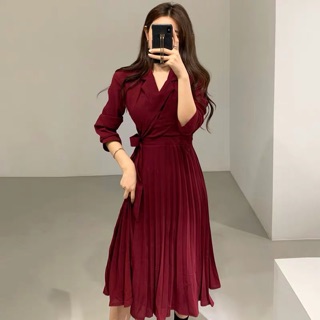Váy xếp li buộc eo
