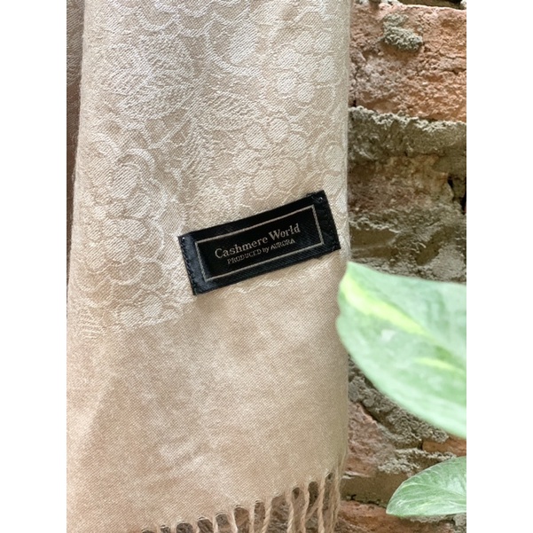 Hàng Si - Khăn vân gấm