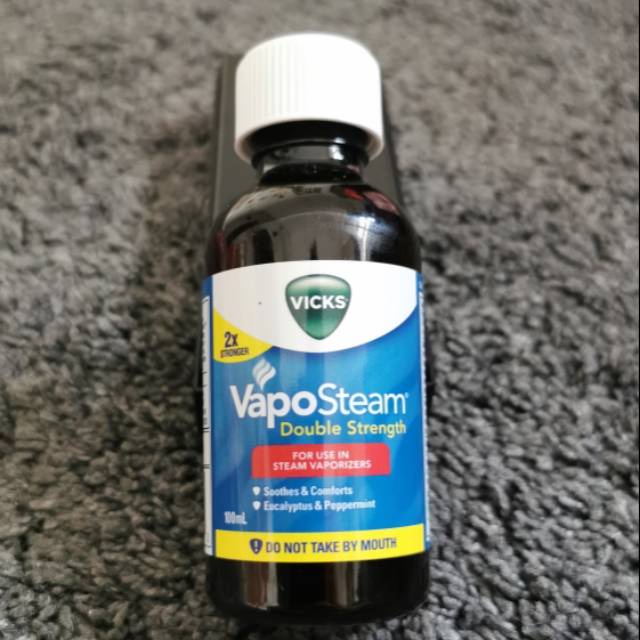 Vicks VapoSteam Double Strength 100ml - Tinh dầu xông Vicks giải cảm, làm dịu đau họng