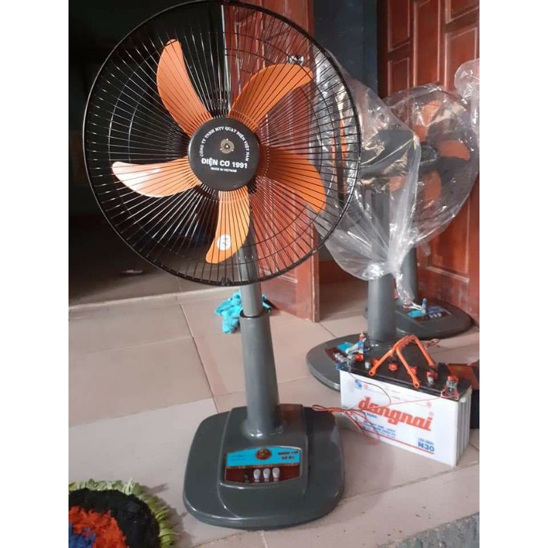 Quạt kẹp ac quy 12v hãng điện cơ 1991 có tút năng quay, siêu tiết kiệm điện, động cơ bền khỏe, chạy êm ru, có bảo hành.. | BigBuy360 - bigbuy360.vn