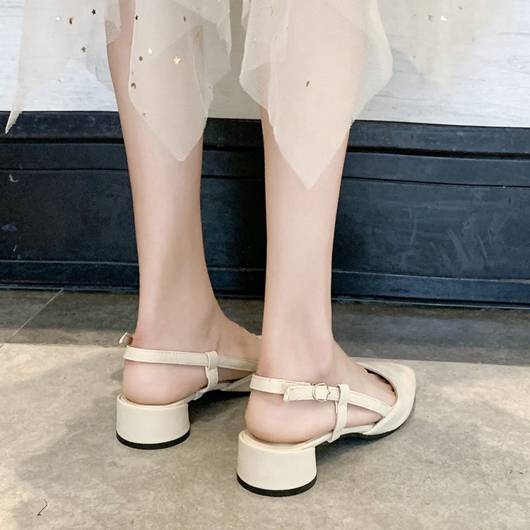 IELGY Giày sandal bít mũi đế thấp phong cách retro nữ tính