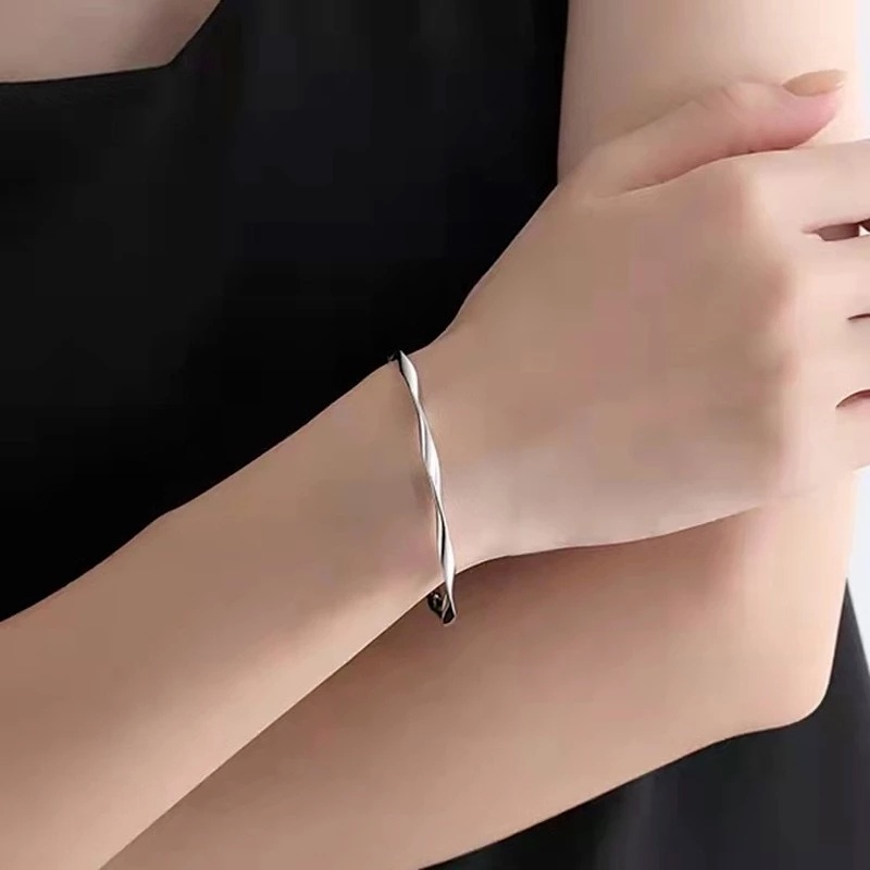 Vòng Tay/Nhẫn Họa Tiết Da Cá Sấu Thiết Kế Đơn Giản Thời Trang Cao Cấp