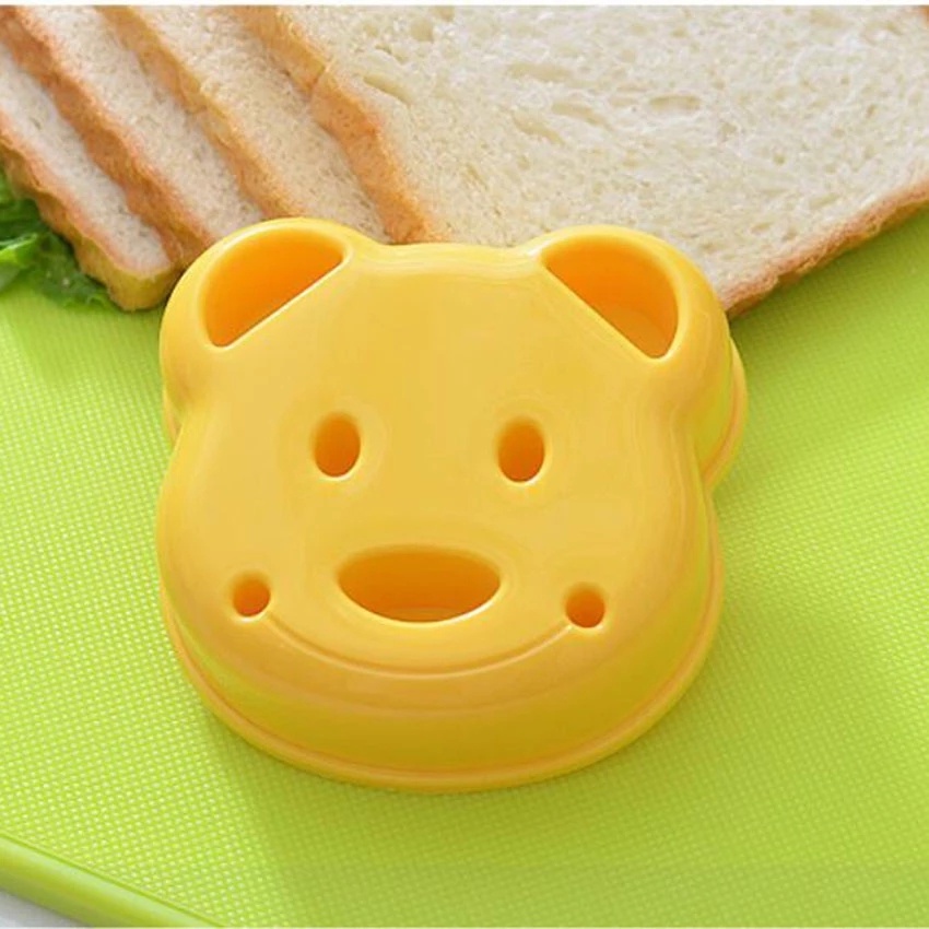 Khuôn Tạo Hình Bánh Mì Sandwich Hình Gấu Dễ Thương