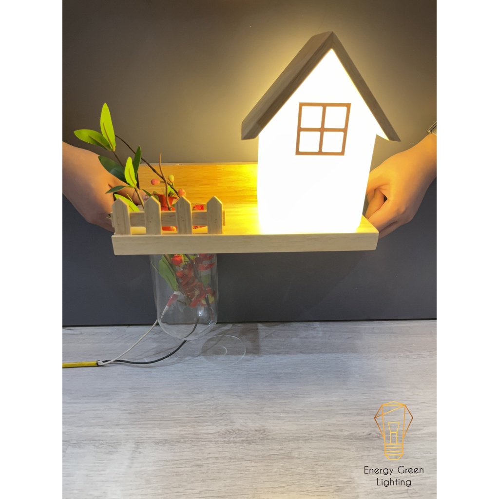 Đèn Tường Energy Green Lighting Kệ Gỗ Chao Thủy Tinh Hình Ngôi Nhà Hiện Đại DT-2732 - Trang Trí Căn Phòng