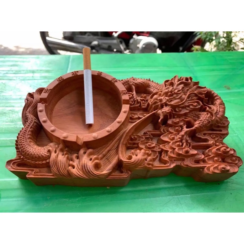 Gạt Tàn Thuốc Lá Đục Rồng Gỗ Hương Giá Rẻ