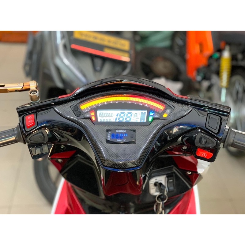 Nút đỏ pasing và nút đỏ đề máy